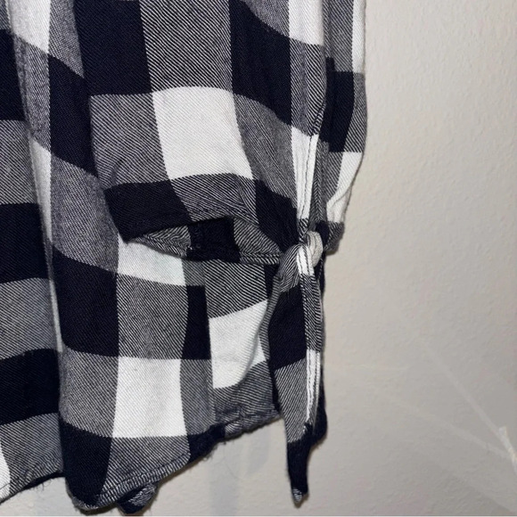 OFF THE SHOULDER BUFFALO CHECK TOP L - Picture 2 of 6